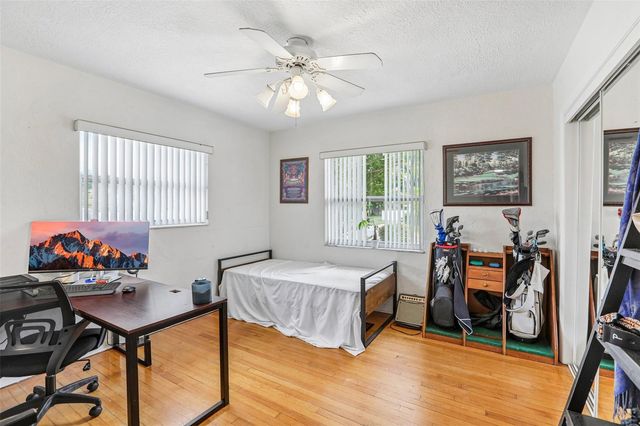 2709 49TH STREET N, St Petersburg, FL 33710