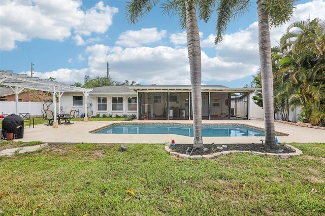 2709 49TH STREET N, St Petersburg, FL 33710