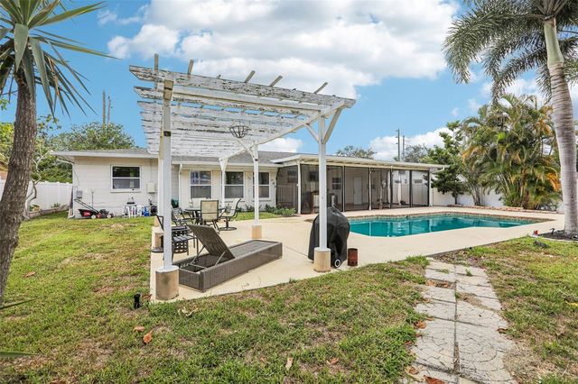 2709 49TH STREET N, St Petersburg, FL 33710