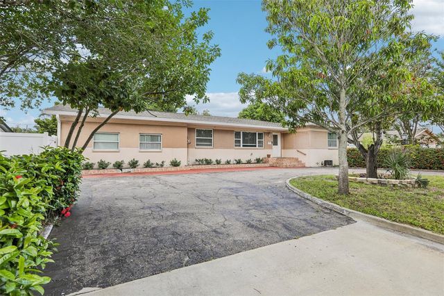 2709 49TH STREET N, St Petersburg, FL 33710