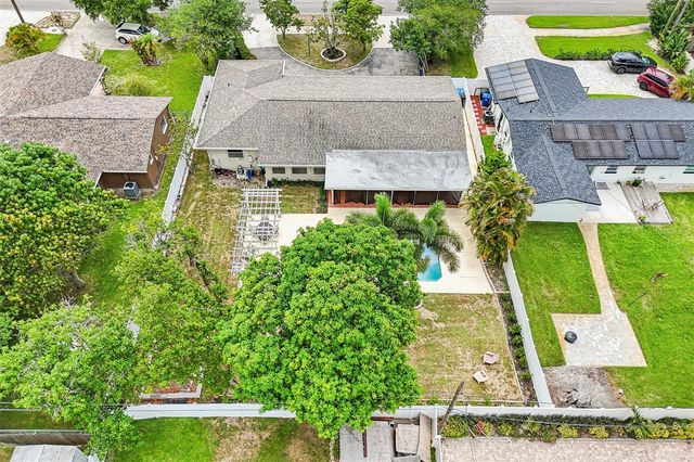 2709 49TH STREET N, St Petersburg, FL 33710
