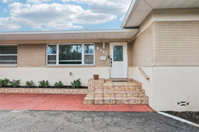 2709 49TH STREET N, St Petersburg, FL 33710