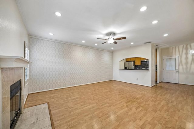 9850 Pagewood Lane 1507, Houston, TX 77042