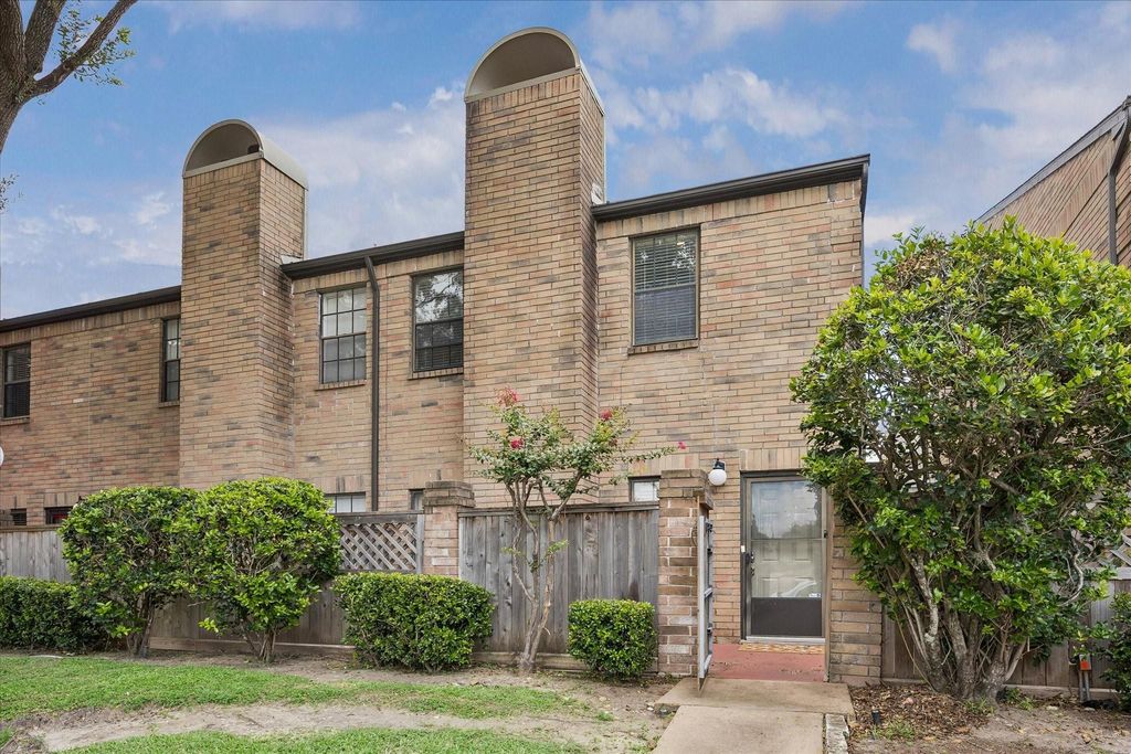 9850 Pagewood Lane 1507, Houston, TX 77042