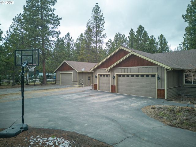 15784 LAVA Dr, La Pine, OR 97739