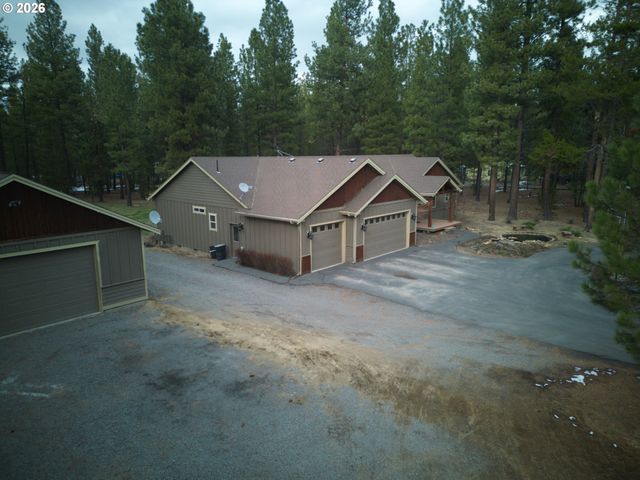 15784 LAVA Dr, La Pine, OR 97739