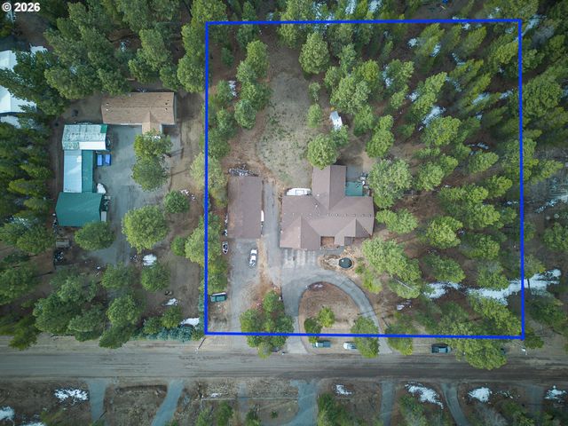 15784 LAVA Dr, La Pine, OR 97739