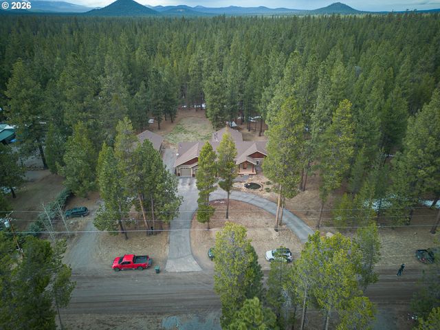15784 LAVA Dr, La Pine, OR 97739