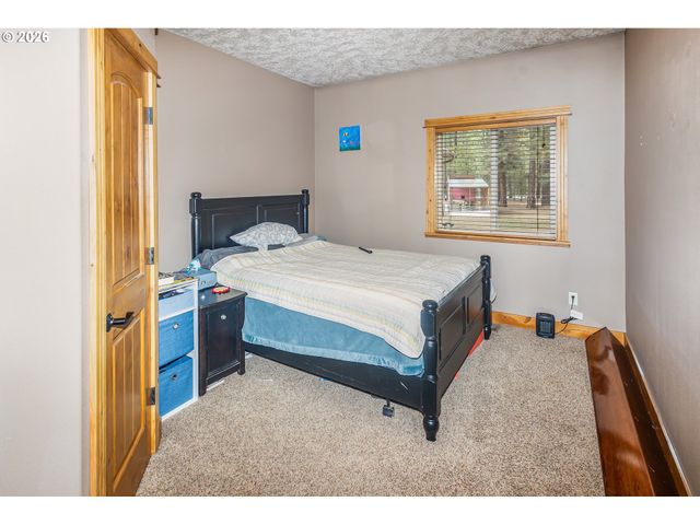 15784 LAVA Dr, La Pine, OR 97739