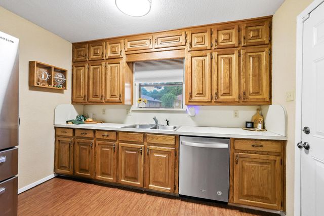 713 Patricia Drive, Sherman, TX 75090