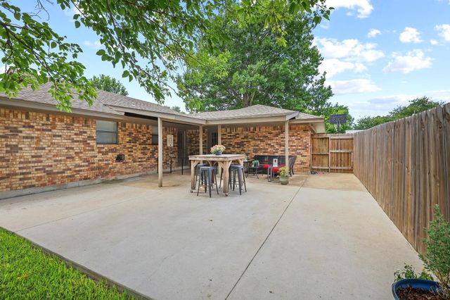 713 Patricia Drive, Sherman, TX 75090