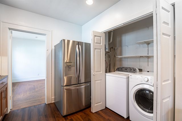 415 N Winnetka Avenue, Dallas, TX 75208