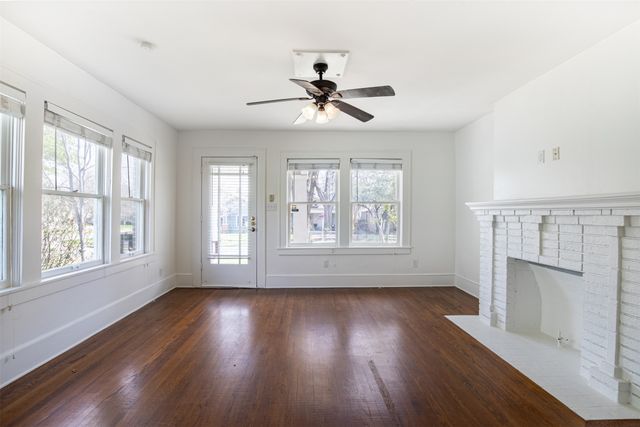 415 N Winnetka Avenue, Dallas, TX 75208