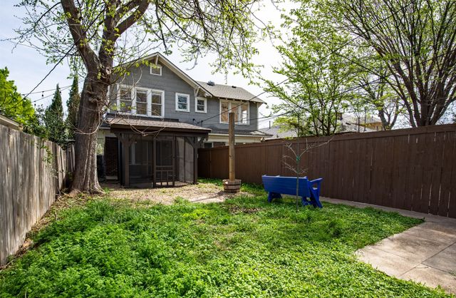 415 N Winnetka Avenue, Dallas, TX 75208