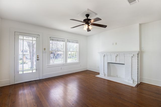 415 N Winnetka Avenue, Dallas, TX 75208