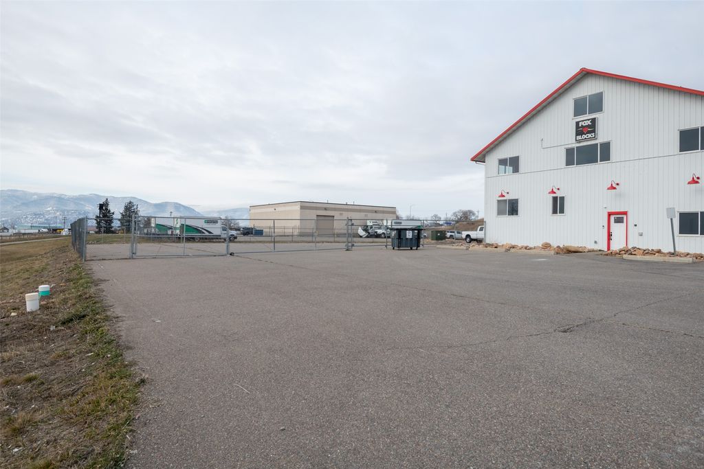 7890 Thornton Drive, Missoula, MT 59808 photo 6