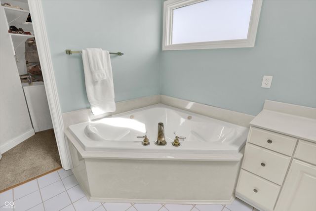 5065 Sugar Cay Court, Carmel, IN 46033