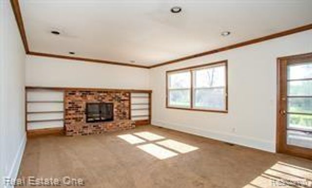 30882 Oak Valley Drive, Farmington Hills, MI 48331