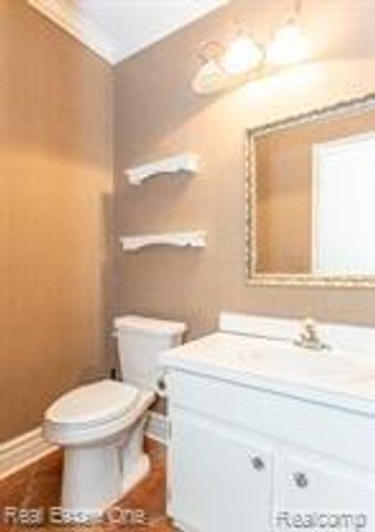 30882 Oak Valley Drive, Farmington Hills, MI 48331