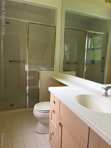 30882 Oak Valley Drive, Farmington Hills, MI 48331