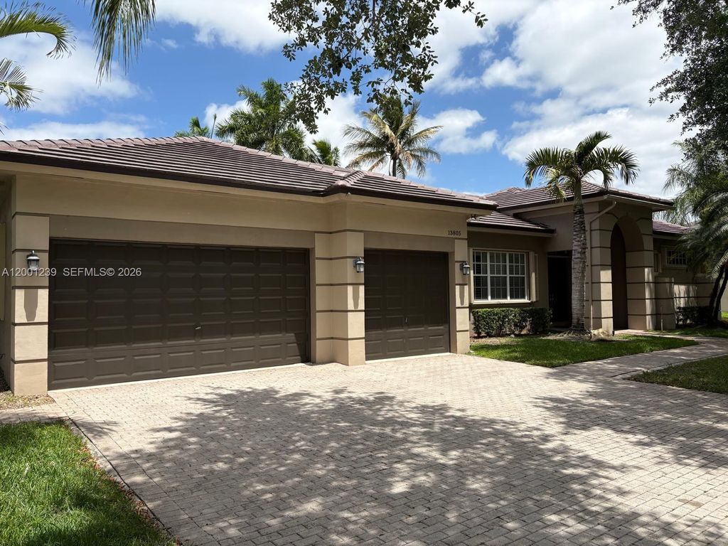 13805 SW 41st Street, Davie, FL 33330