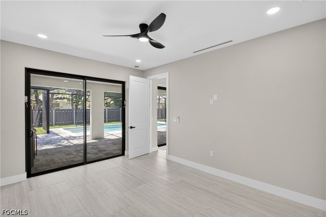 812 SW 14th AVE, Cape Coral, FL 33991
