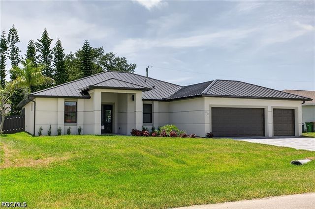812 SW 14th AVE, Cape Coral, FL 33991