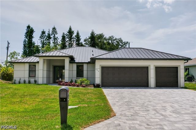 812 SW 14th AVE, Cape Coral, FL 33991