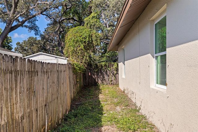 3738 18TH TERRACE S, St Petersburg, FL 33711