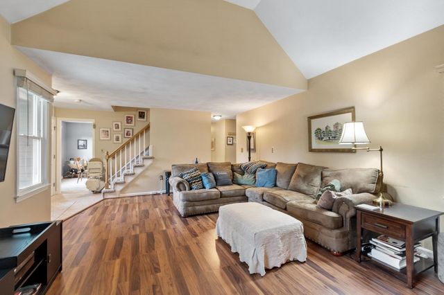 3101 Pouliot Pl, Wilmington, MA 01887