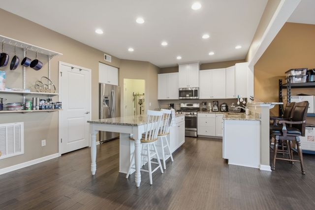2713 Orleans Dr, Columbia, TN 38401