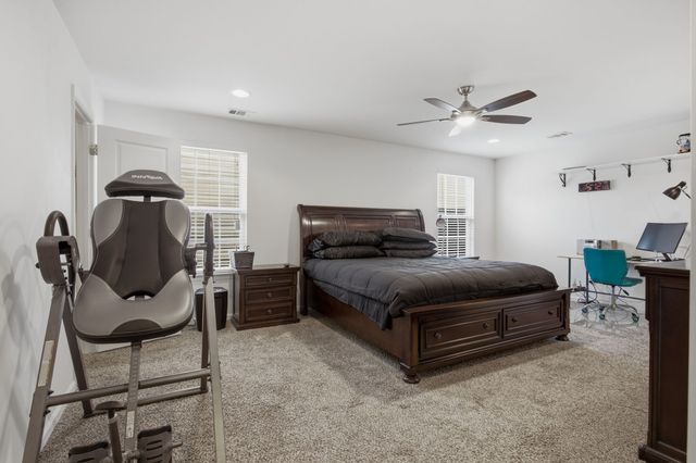 2713 Orleans Dr, Columbia, TN 38401