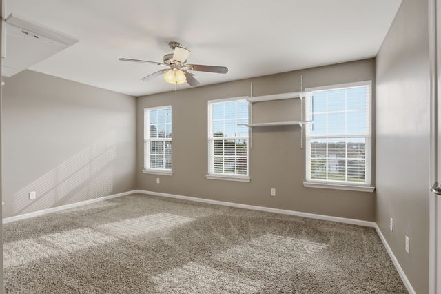 2713 Orleans Dr, Columbia, TN 38401