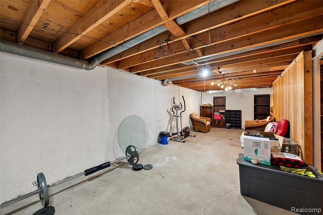 34564 Whittaker Street, Clinton Township, MI 48035