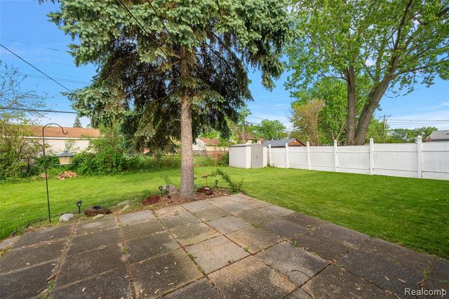 34564 Whittaker Street, Clinton Township, MI 48035