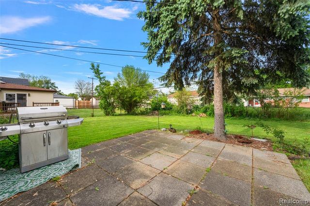 34564 Whittaker Street, Clinton Township, MI 48035