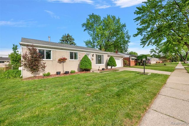 34564 Whittaker Street, Clinton Township, MI 48035