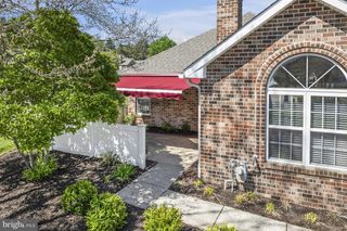 104 VILLAGE WAY #16C, Phoenixville, PA 19460