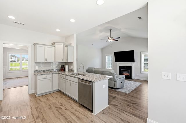 80 Forsyth Lane, Rocky Point, NC 28457