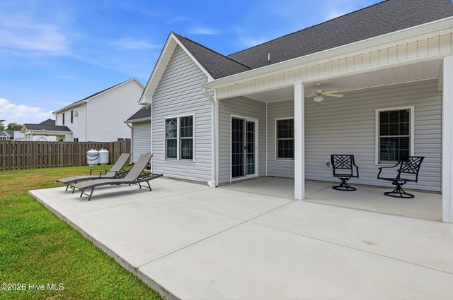 80 Forsyth Lane, Rocky Point, NC 28457