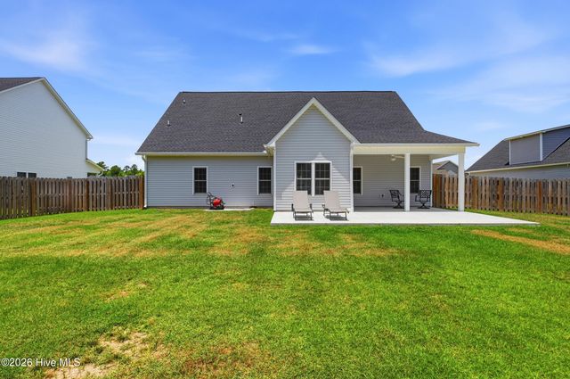 80 Forsyth Lane, Rocky Point, NC 28457