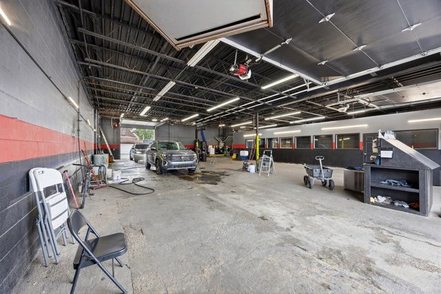 5940 S Ashland Avenue, Chicago, IL 60636