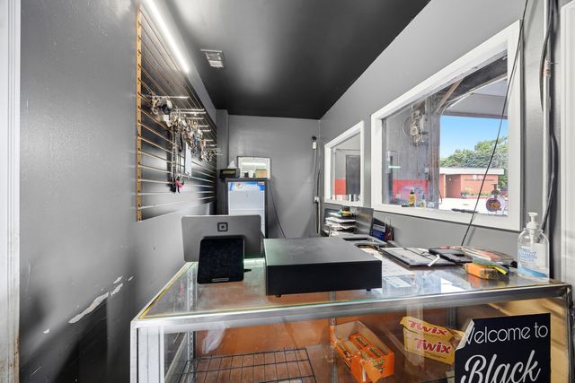 5940 S Ashland Avenue, Chicago, IL 60636