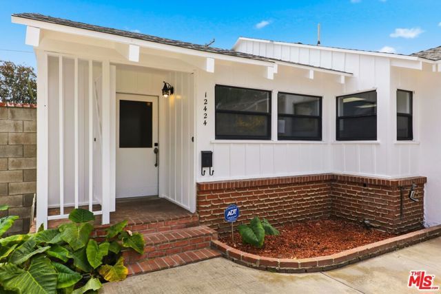 12424 Lucile Street, Los Angeles, CA 90066