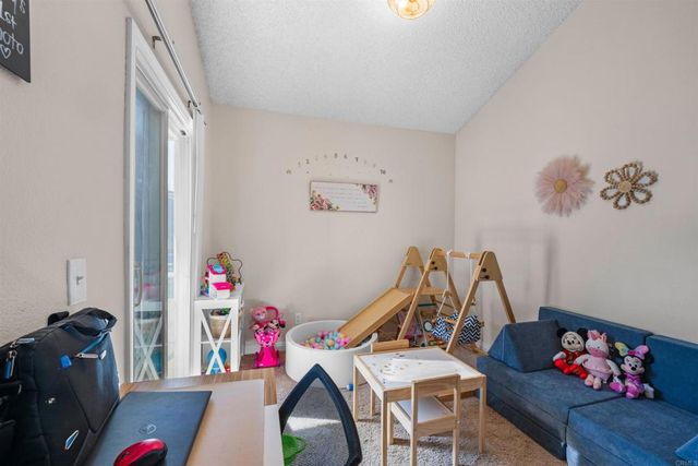 3903 Via Del Bardo, San Ysidro, CA 92173