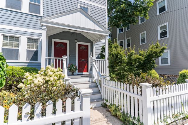 44 Boynton St 2, Boston, MA 02130