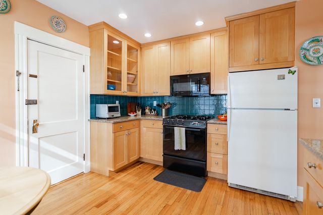 44 Boynton St 2, Boston, MA 02130