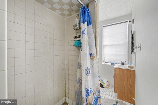 1321 E RIDGE PIKE, Plymouth Meeting, PA 19462