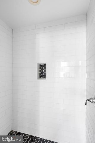 3823 MOUNT VERNON ST, Philadelphia, PA 19104
