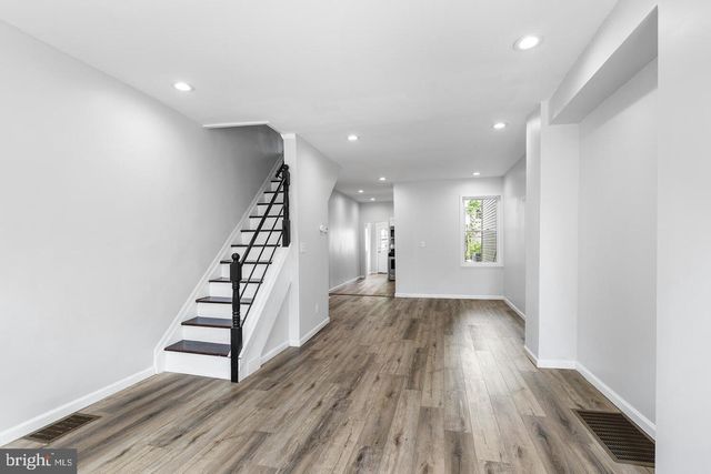 3823 MOUNT VERNON ST, Philadelphia, PA 19104